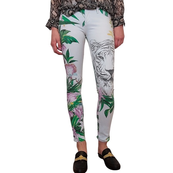 BlankNYC Urban Outfitters Tiger Tropical Floral Printed Denim Cigarette Jeans 31 - Picture 1 of 16